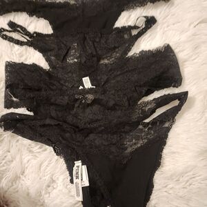 Elegant Black Lace Women's Intimates